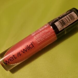 Wet n Wild Metallic Liquid Lipstick Peony Express -New Limited Edition